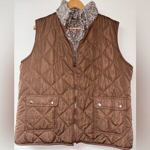 Women’s Quilted Brown Vest lined with faux fur